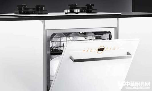 大品牌<span class=