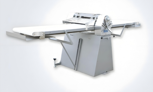 酥皮机：烘焙创新的得力助手，打造完美酥皮的<span class=