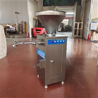 密州春秋机械设备牛肉肠加工设备 牛肉肠灌肠机 气动定量扭结灌肠机图片 价格