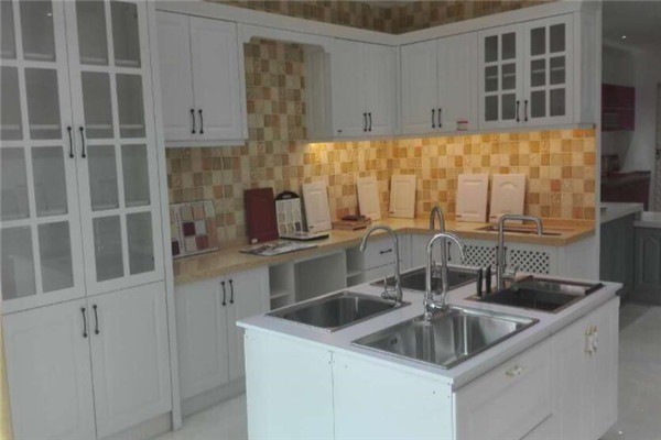 多美家橱柜代理