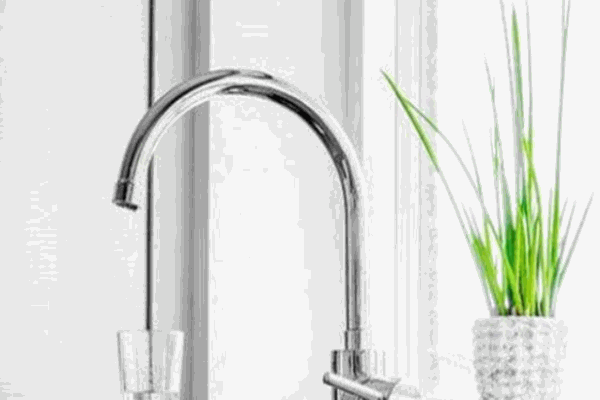 极海净水器招商加盟