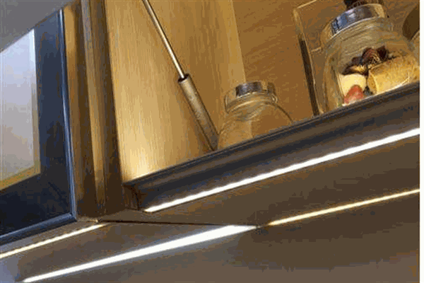 铭欧橱柜灯招商加盟