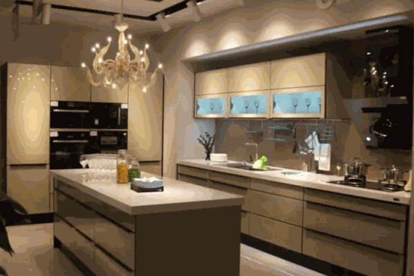 华伦蒂尼橱柜招商加盟