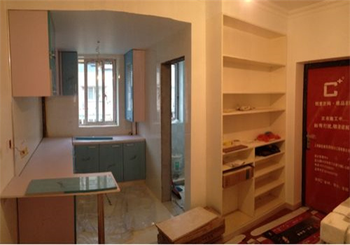 欧曼橱柜衣柜代理