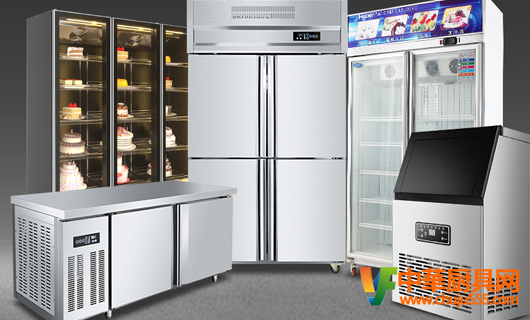 餐饮企业厨房设备中商用4门冰柜和商用双门哪个好