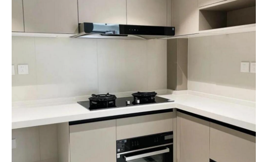 告别“隐形杀手”！零甲醛厨房橱柜定制成健康新刚需