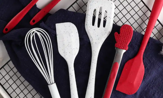 绿色环保材料厨具引爆商用厨房革命！2025年政策+技术双轮驱动绿色转型