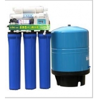 深圳消费者喜欢品牌一家青饮水机/水处理器精美包装，送礼自用两相宜